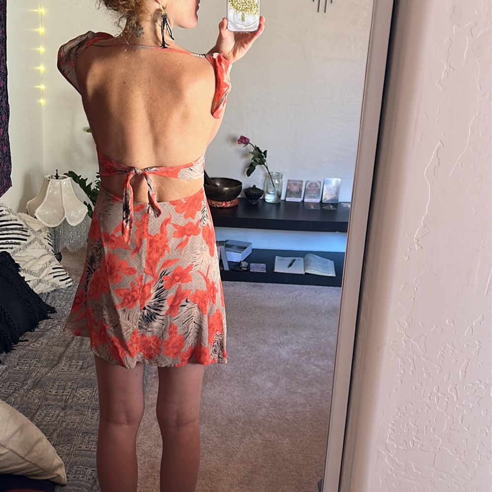 SOLD For love & Lemons 🍋 💞 Floral Mini Dress XS - Picture 4 of 11